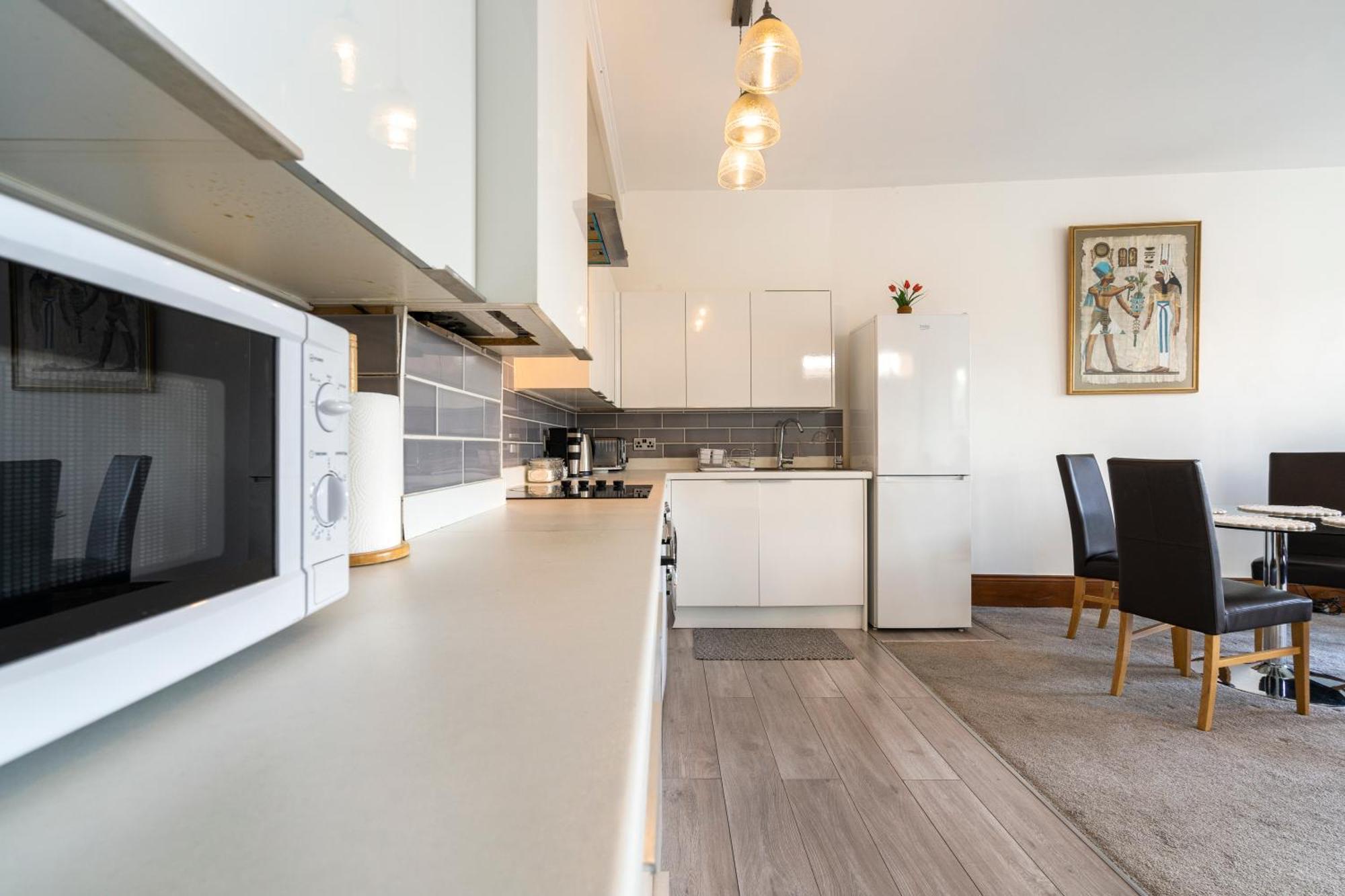 Modern 2 Bedroom Apartment In Mitcham, London Ngoại thất bức ảnh